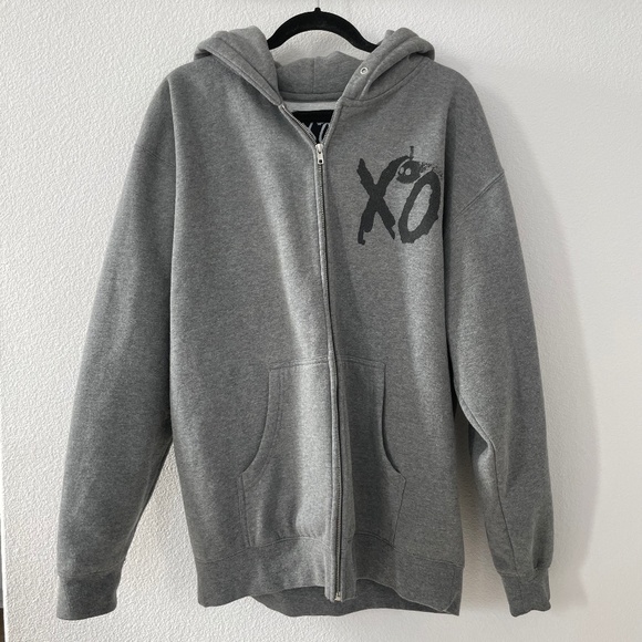 Urban Outfitters x XO Zip Up Hoodie - Picture 1 of 3